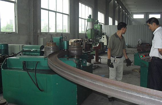 还不了解型材卷圆机进行法兰冷弯卷制的注意点吗？